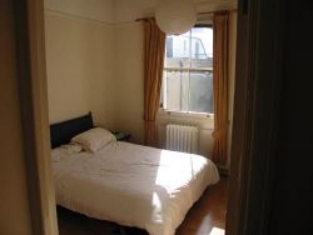 			1 Bedroom, 1 bath, 1 reception Flat			 College Crescent, SWISS COTTAGE NW3